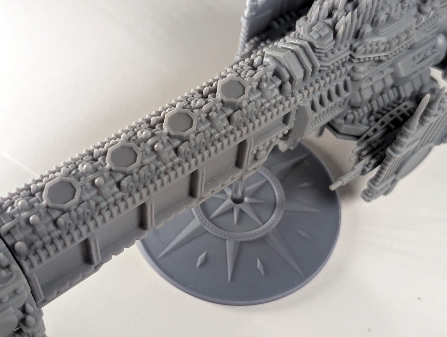 Grimdark Titanic Battleship, Standard Prow
