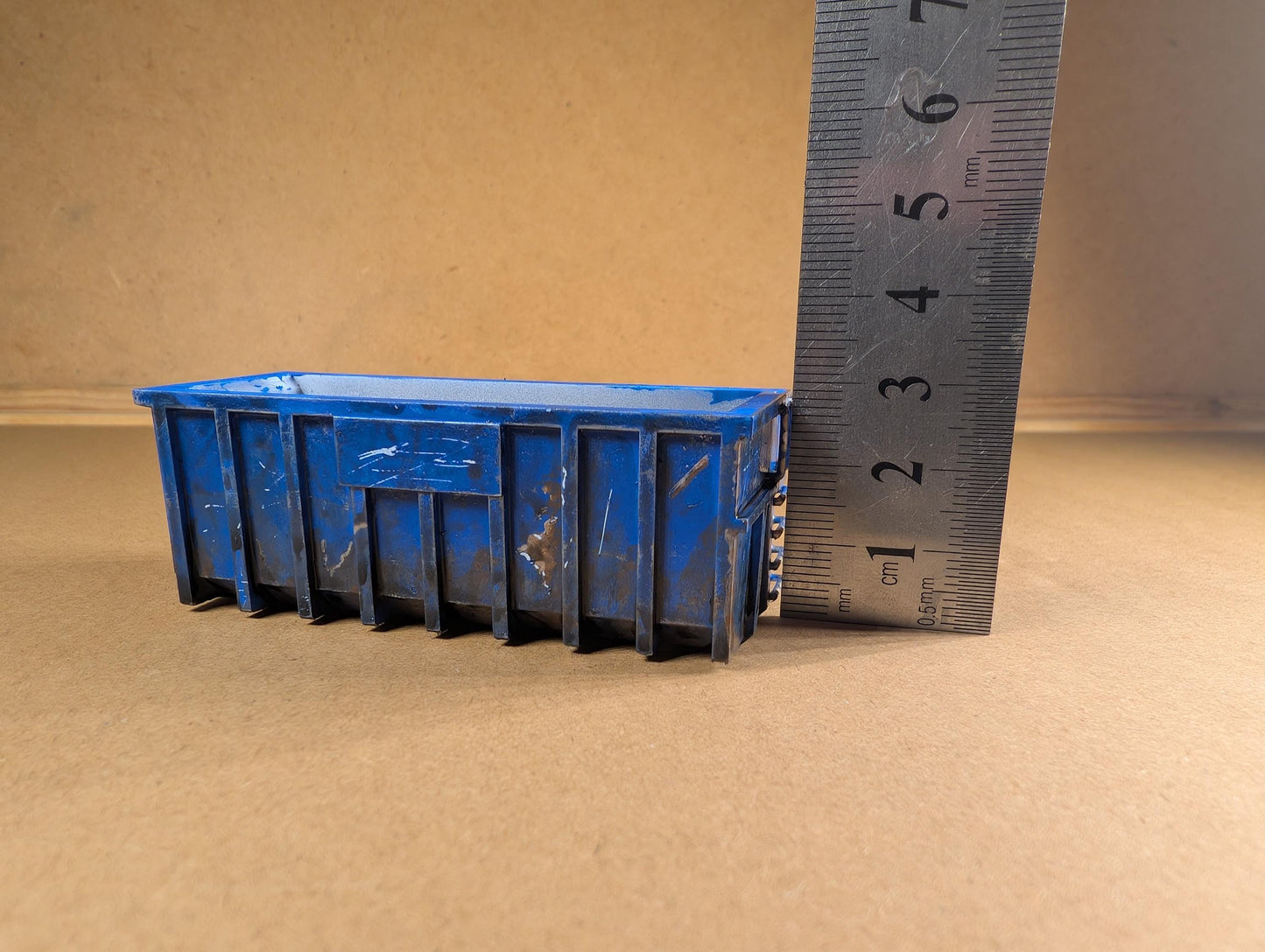 Pack of 2 Miniature UK RoRo Fortress style Skip Scenery Painted/Unpainted